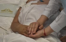 Поранений на Донбасі боєць одружився прямо в реанімації лікарні в Дніпрі (фото)