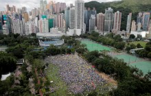 В Гонконге прошла крупнейшая протестная акция за последние годы - на улицы вышло до миллиона человек (фото)