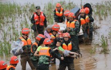 У Китаї через повені евакуювали тисячі людей