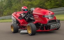 Газонокосилка Honda установила новый рекорд скорости (видео)