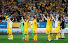 Попрощалися в аеропорту: гравці збірної України вирушили у відпустку (відео)