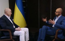 Арсеній Яценюк про заяви Бойка і Медведчука щодо знижок на газ РФ: У нас уже були "знижки" за Харківськими угодами. В результаті ми втратили Крим (відео)