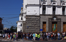 Мерію Харкова пікетують противники повернення проспекту Жукова (фото, відео)