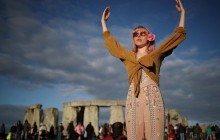 Как Великобритания отмечает летнее солнцестояние 2019 (фоторепортаж)