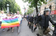 "Проти гей-парадів": нардеп пояснив суть законопроекту про заборону пропаганди гомосексуалізму