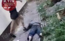В Киеве подростки жестоко избили бездомного (видео)