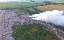 Поблизу Рівного загорілося сміттєзвалище (фото)