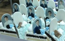 В останній шлях: у Красноярську випускників привітали тортом з "надгробними плитами" (фото)