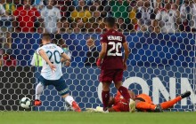 Сборная Аргентины пробилась в полуфинал Кубка Америки (видео)