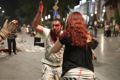 Голые девушки на улицах города порно видео. Смотреть голые девушки на улицах города онлайн