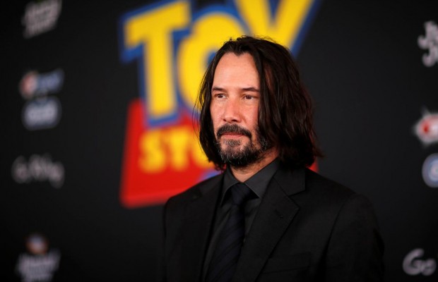 Брутальный Киану Ривз и весельчак Том Хэнкс появились на красной дорожке «Истории Игрушек 4» (фоторепортаж)