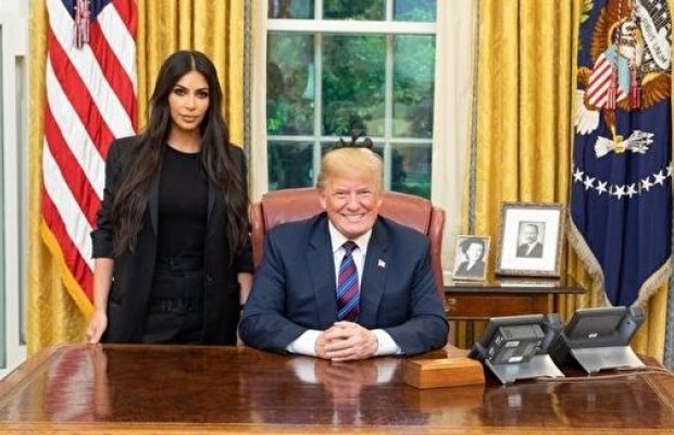 Кардашьян встретилась с Трампом в Белом доме (видео)