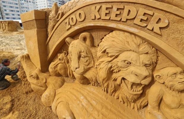 Удивительные скульптуры из песка показали на фестивале в Бельгии (фото)