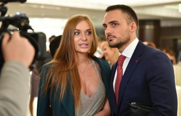 В сети предположили, что на развод Славы из "НеАнгелов" и Эдгара Каминского повлияла мать хирурга