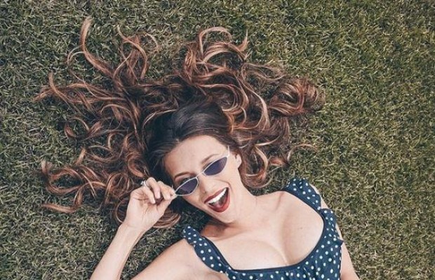 "Що за пекельний фотошоп грудей?": Регіна Тодоренко спричинила ажіотаж новим фото