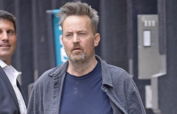 З пом'ятим обличчям і відвислим животом: Чендлер з "Друзів" шокував своїм виглядом (фото)