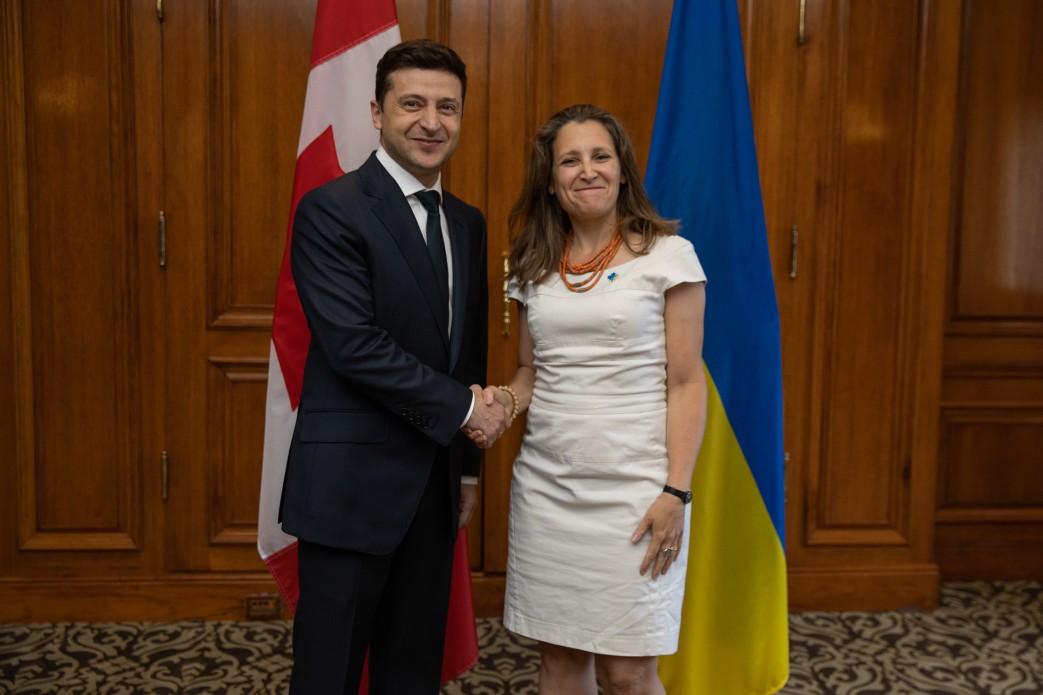 Зеленский поблагодарил Фриланд за поддержку Украины / Фото: пресс-служба президента Зеленский поблагодарил Фриланд за поддержку Украины / Фото: пресс-служба президента