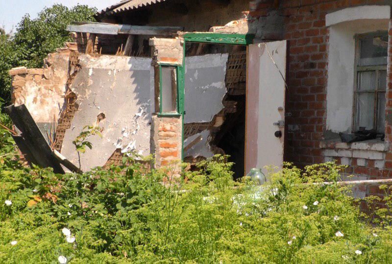 Рятувальники витягли тіла загиблих з-під завалу / фото ГУНП в Полтавській області Рятувальники витягли тіла загиблих з-під завалу / фото ГУНП в Полтавській області