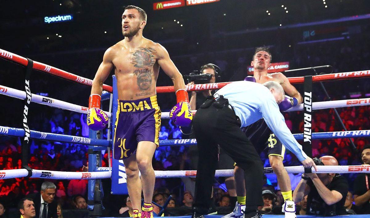 Ломаченко оформил победу за четыре раунда / фото: BoxingScene Ломаченко оформил победу за четыре раунда / фото: BoxingScene