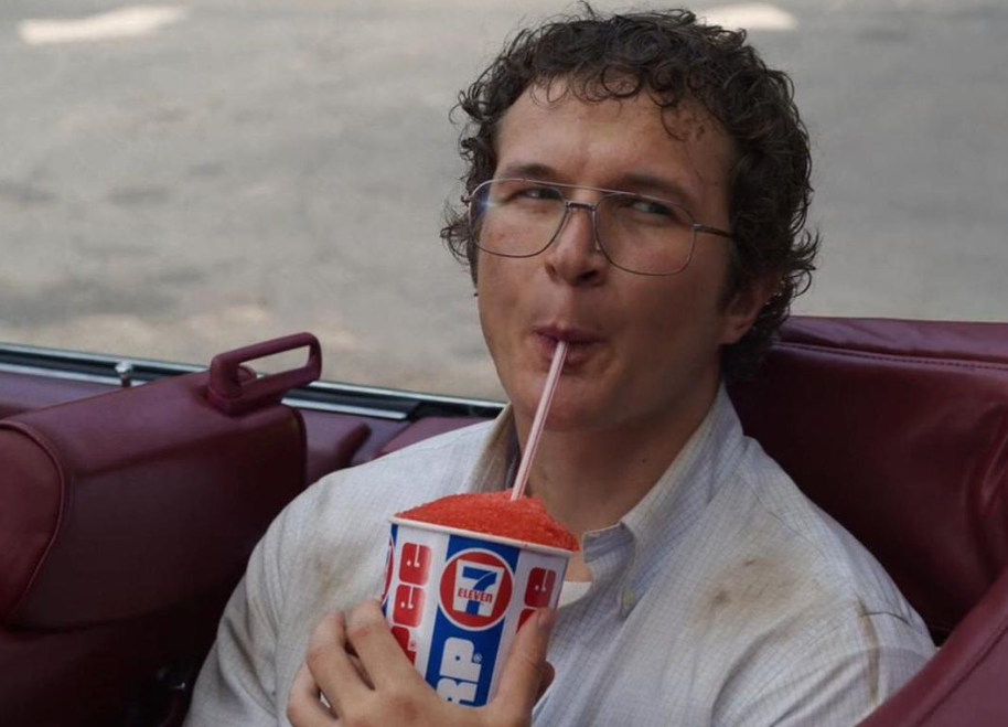 У серіалі "Дивні дива" зіграв українець / Instagram, alec_utgoff