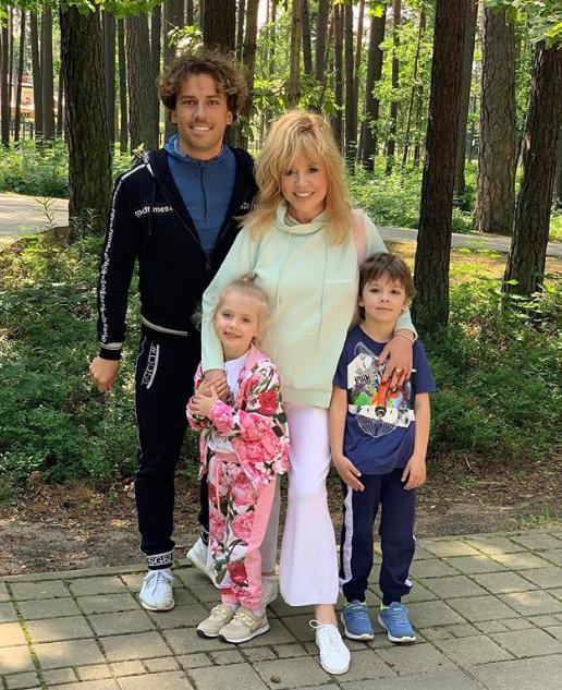 Пугачова має вигляд, як ровесниця Галкіна / instagram.com/maxgalkinru Пугачова має вигляд, як ровесниця Галкіна / instagram.com/maxgalkinru