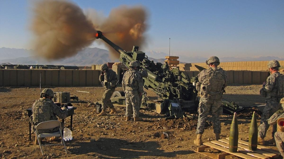Американські артилеристи ведуть вогонь з гармати M777 в Афганістані / Wikipedia Американські артилеристи ведуть вогонь з гармати M777 в Афганістані / Wikipedia