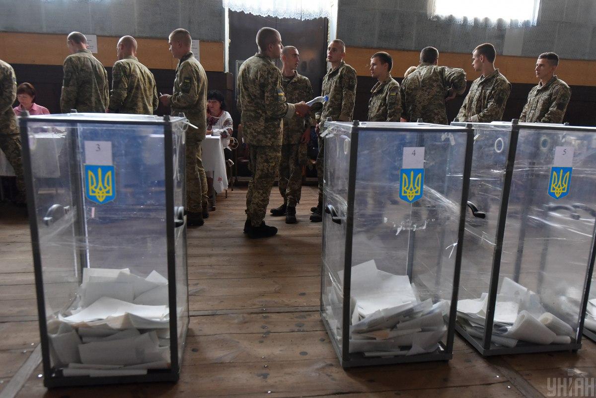Низька явка може поставити 'воєнні' вибори під сумнів, - голова ЦВК