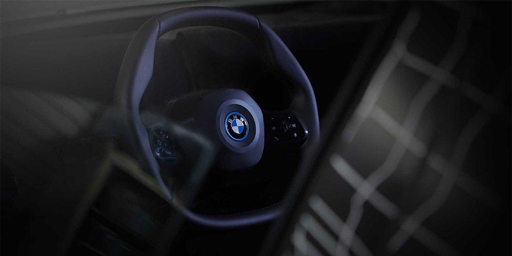 Автомобіль оснастять незвичайним рульовим колесом складної форми / фото BMW Автомобіль оснастять незвичайним рульовим колесом складної форми / фото BMW