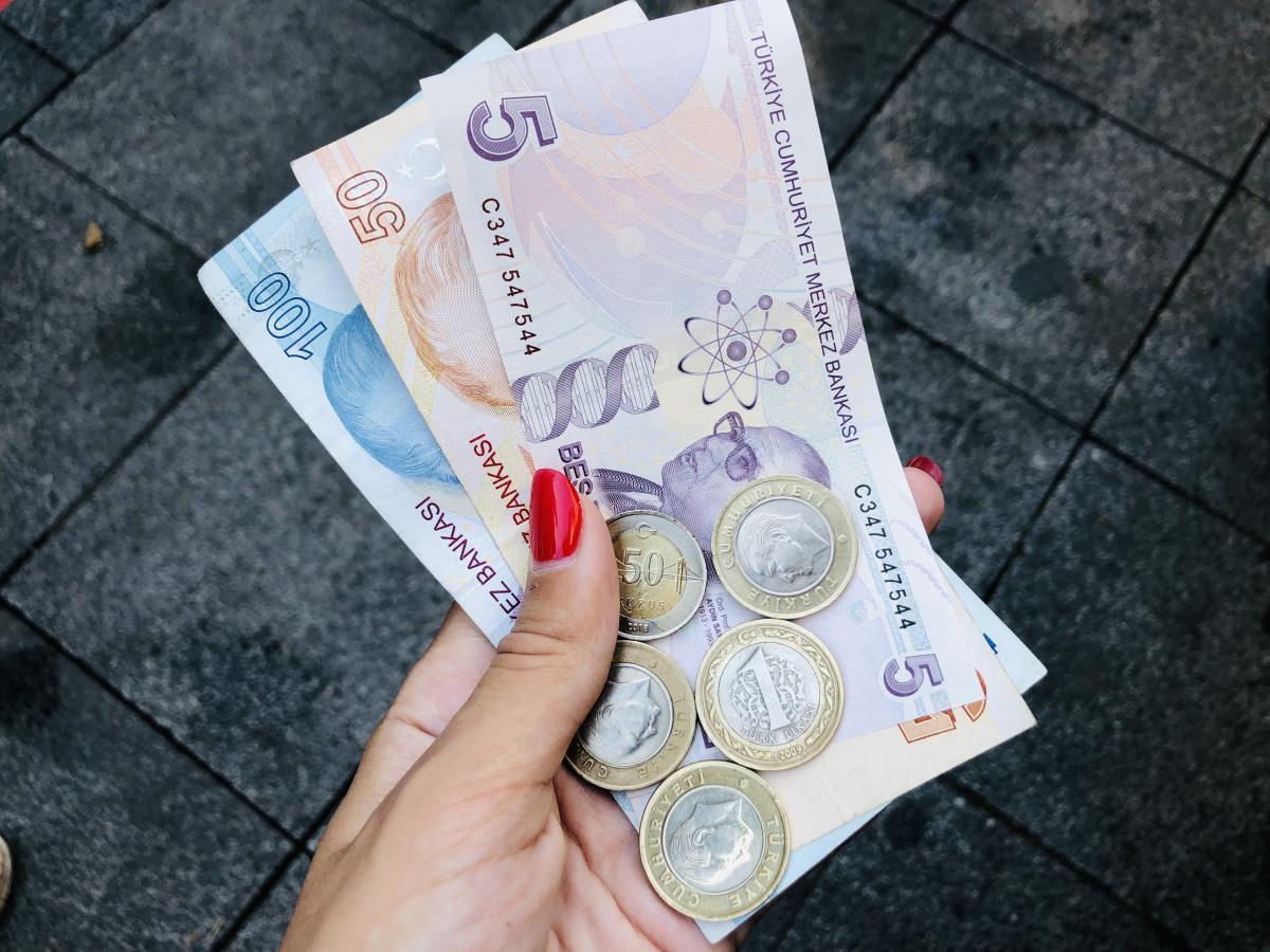 Официальная валюта Турции – лиры / Фото Вероника Кордон