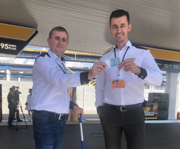 В мережі АЗК «БРСМ-Нафта» було проведено «День спілкування з клієнтами»