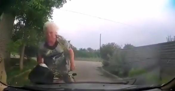 Внаслідок ДТП жінка не постраждала / скріншот Внаслідок ДТП жінка не постраждала / скріншот