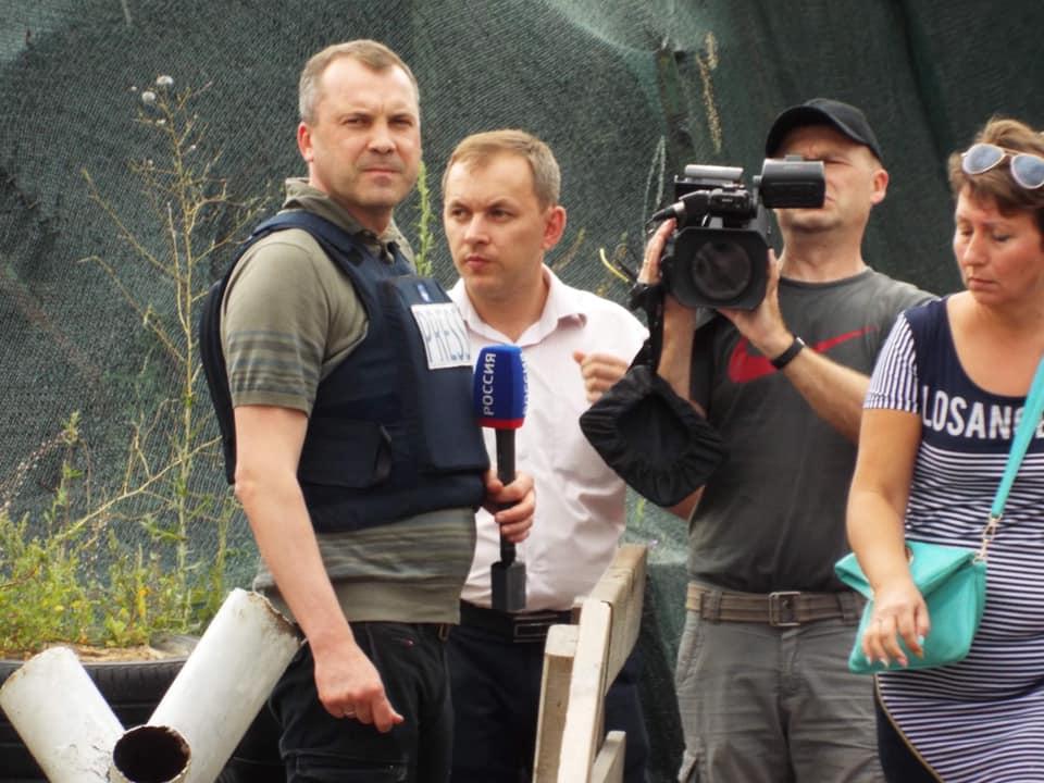 Евгений Попов был в составе съемочной группы пропагандистов "Россия 1" / Юрий Клименко Евгений Попов был в составе съемочной группы пропагандистов "Россия 1" / Юрий Клименко