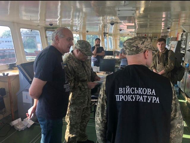 Екіпаж затриманого судна повернувся додому / Матіос/Facebook Екіпаж затриманого судна повернувся додому / Матіос/Facebook