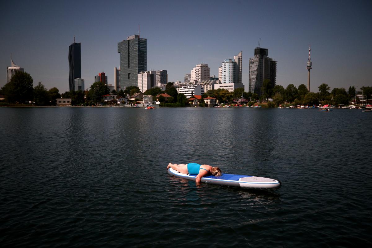 Туристам начали предлагать страховки на случай экстремальной жары / фото REUTERS