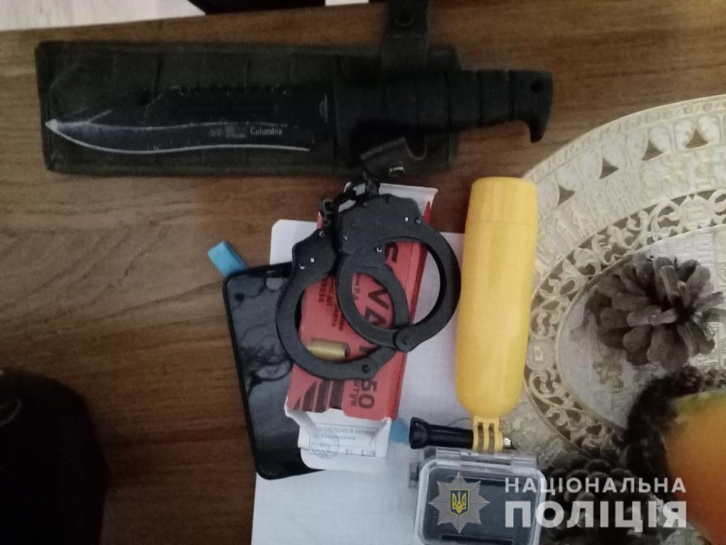 Полиция задерживает в Белой Церкви участников преступных группировок / фото пресс-служба полиции Полиция задерживает в Белой Церкви участников преступных группировок / фото пресс-служба полиции