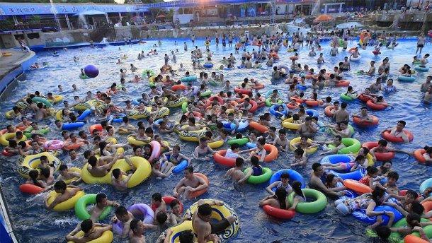 Наразі в медустановах знаходяться п'ять осіб, всіх інших виписали / Фото: 24tv.ua Наразі в медустановах знаходяться п'ять осіб, всіх інших виписали / Фото: 24tv.ua