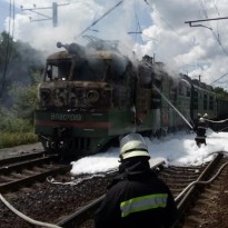 Под Харьковом сгорел электровоз (фото)