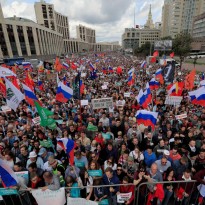 В Москве более 20 тысяч человек вышли на митинг за допуск оппозиционных кандидатов к выборам (фото)