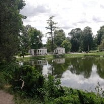 На день з Києва: мальовнича краса дендропарку «Олександрія» з тінню пернатого бізнесу