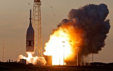 NASA успешно испытало систему аварийного спасения корабля Orion (фото, видео)