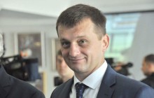 Президент Украинской федерации каратэ Сергей Левчук: Украинские чиновники демонстрируют совковость на грани издевательства, поощряя украинских спортсменов поздравительными телеграммами вместо достойного вознаграждения