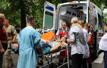 До Києва з Харкова авіацією доставили 12 поранених військових (фото)