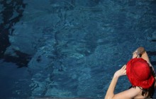 Російська туристка поплавала в басейні і впала в кому