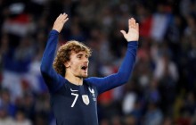 Барселона объявила о подписании звездного нападающего Гризманна