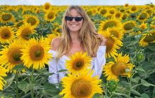 Леся Никитюк в дерзком мини показала яркое фото