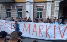 Активісти пікетують посольство Італії з вимогою негайного звільнення нацгвардійця Марківа (фоторепортаж)