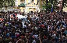 В Москве проходит акция с требованием допуска независимых кандидатов на выборы в гордуму