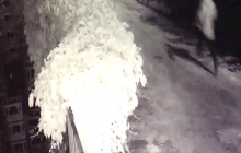 Появилось видео, как парень-самоубийца из Ирпеня убегает с места покушения на бывшую девушку