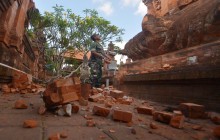 Два человека погибли в результате землетрясения в Индонезии