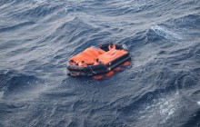 Тисячі користувачів соцмережі в костюмах піратів і Губки Боба зібралися штурмувати Бермудський трикутник